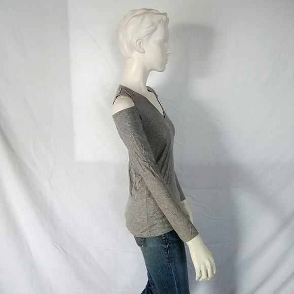 NWOT Monrow Classic Cold Shoulder Long Sleeve Tee - Picture 3 of 8
